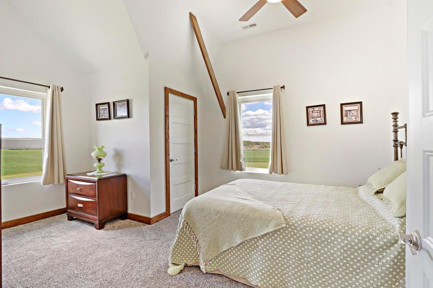 Second bedroom